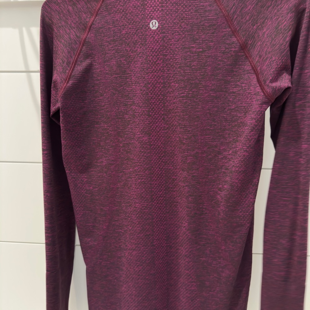 Lululemon swiftly Tech long sleeve size 6